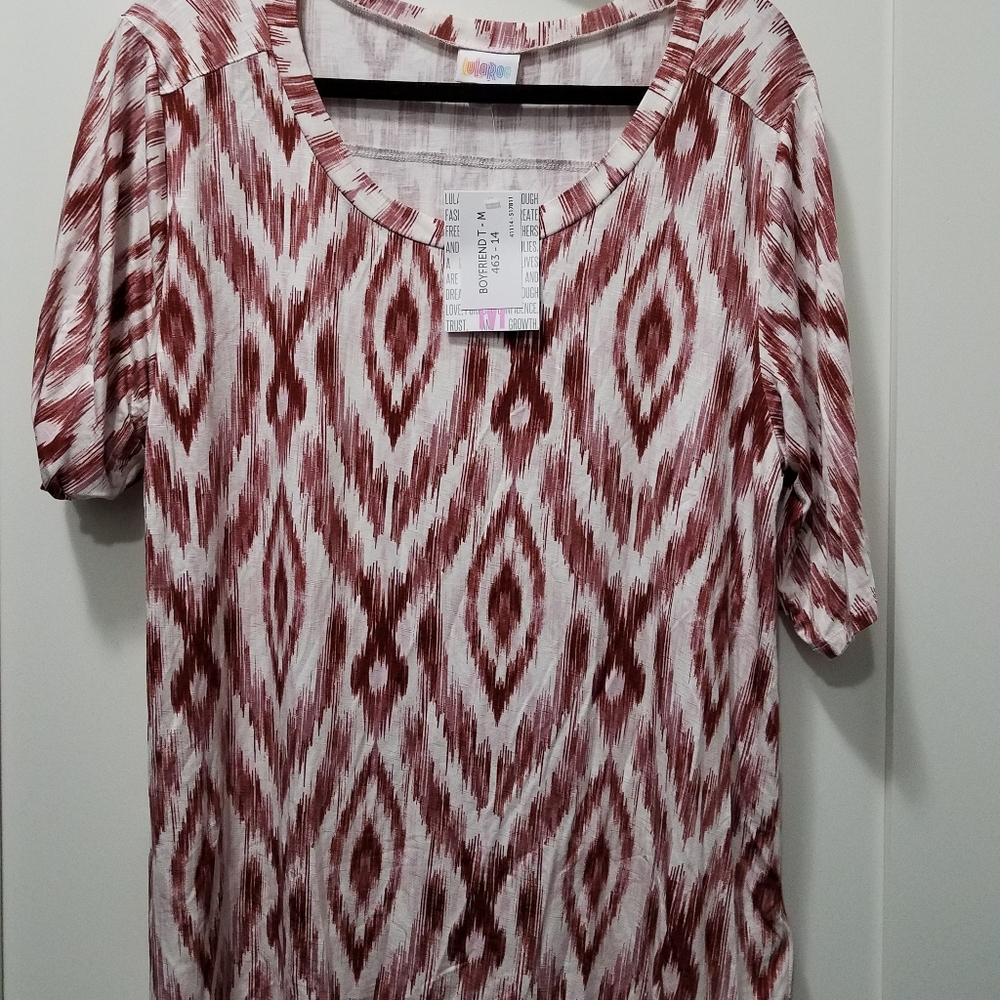 Lularoe boyfriend tee